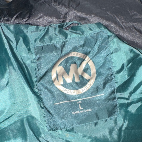 Michael Kors Women's Iridescent Green & Black Puffer Jacket - Picture 7 of 14